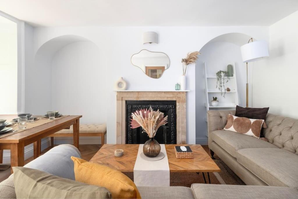 Spacious Apartment - 5 Minutes Walk To Bath Abbey מראה חיצוני תמונה