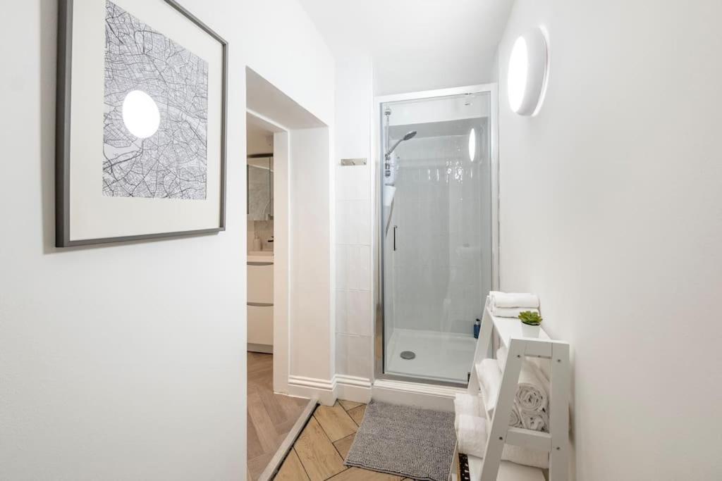 Spacious Apartment - 5 Minutes Walk To Bath Abbey מראה חיצוני תמונה